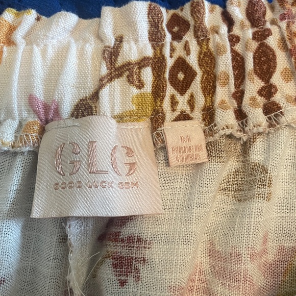 Good Luck Gem Boho Multicolor Floral Wide Leg Pants
Size Medium - Picture 4 of 7